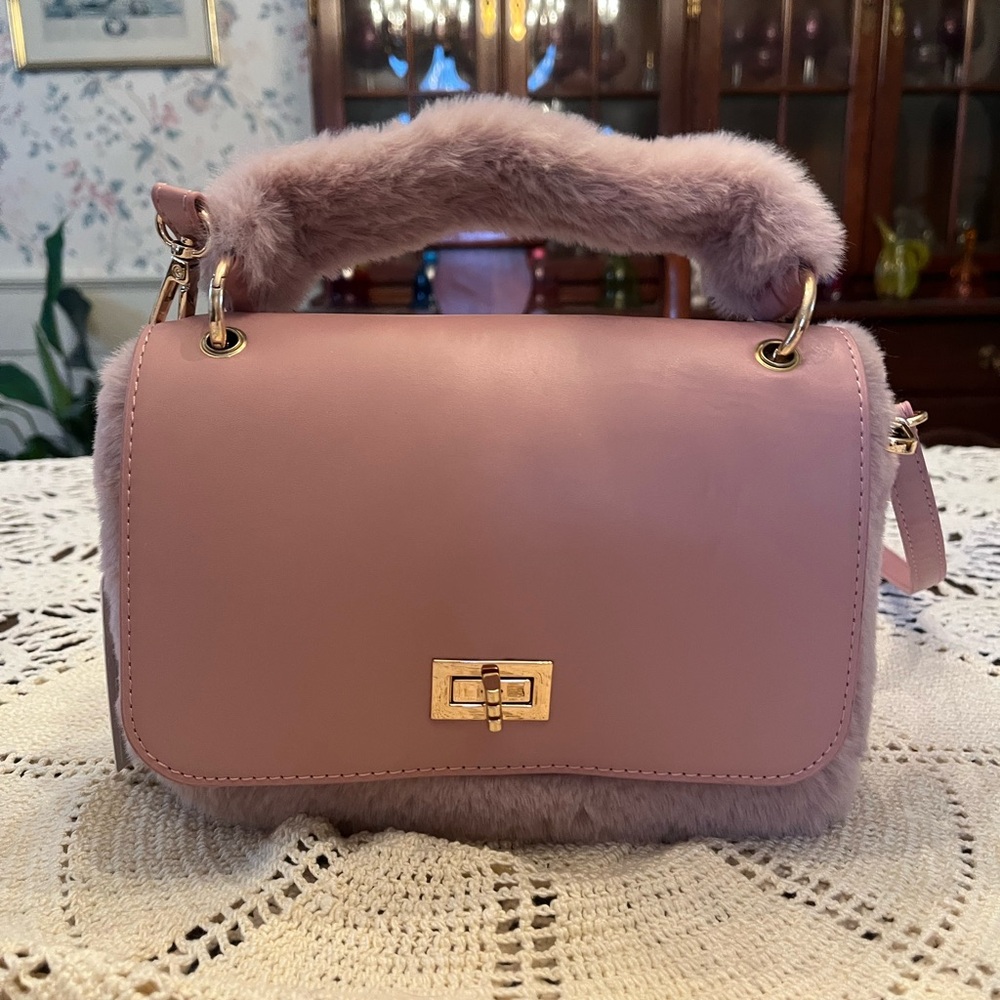💖Pia Rossini “Hepburn” Faux-Fur Crossbody 
    Bag💖 - Picture 5 of 16